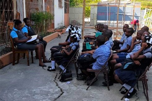 Deux Mapous - élèves