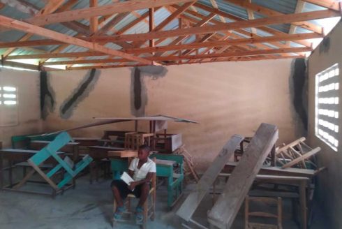 Dory - réparation mur