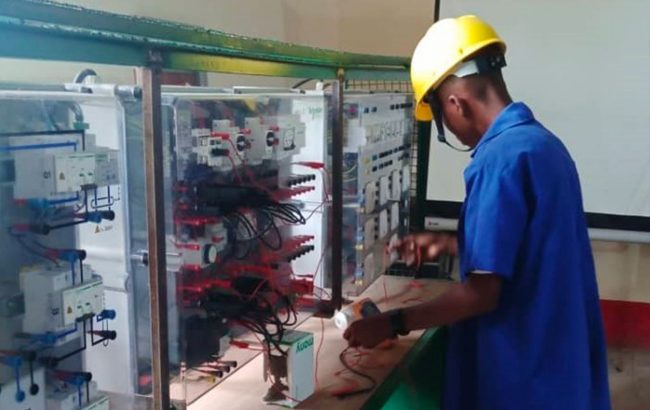 actec-news-schneider-electric-cover